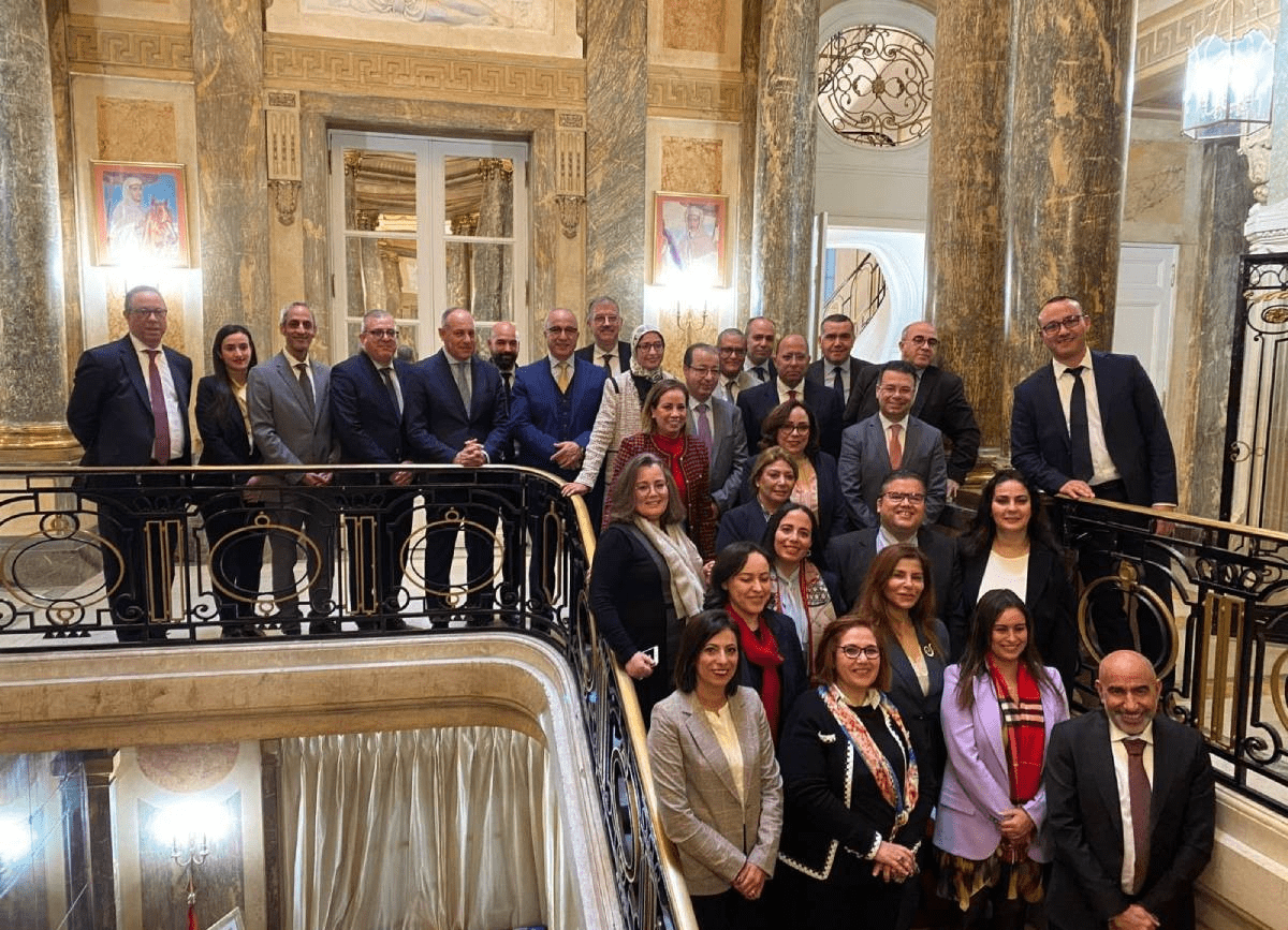فرنسا.. الشبكة القنصلية المغربية تضاعف من إجراءات القرب 1 القناصلة المغاربة بفرنسا