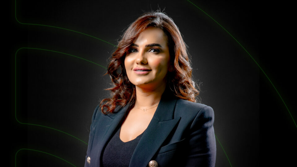 حنان بكور