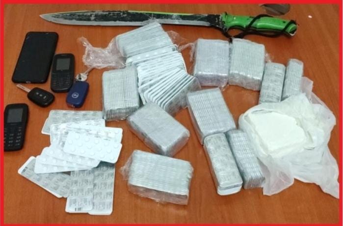 بطنجة.. توقيف شخصين للاشتباه في تورطهما في قضية تتعلق بحيازة وترويج المخدرات والمؤثرات العقلية 1 المخدرات