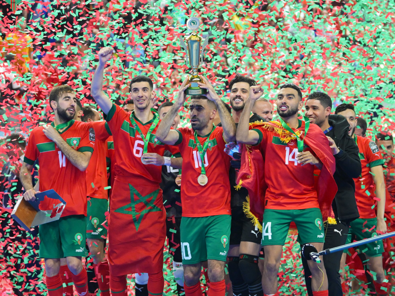 “أسود الفوتسال” يظفرون بكأس إفريقيا للمرة الثالثة على التوالي 1 أسود الفوتسال