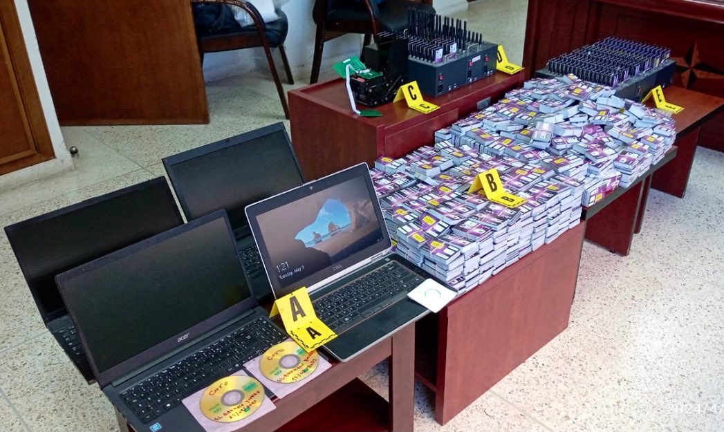 أمن طنجة يطيح بشخص ستيني متورط في قرصنة المكالمات الهاتفية 1 قرصنة المكالمات