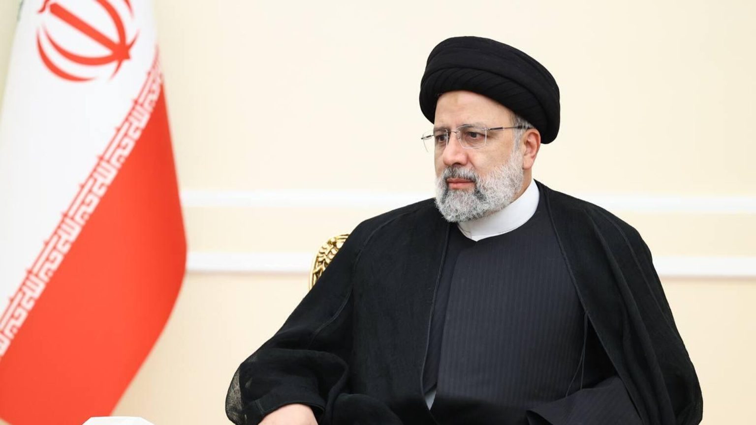 وفاة الرئيس الإيراني إثر تعرض المروحية التي كانت تقله لحادث شمال غرب البلاد 1 وفاة الرئيس الإيراني