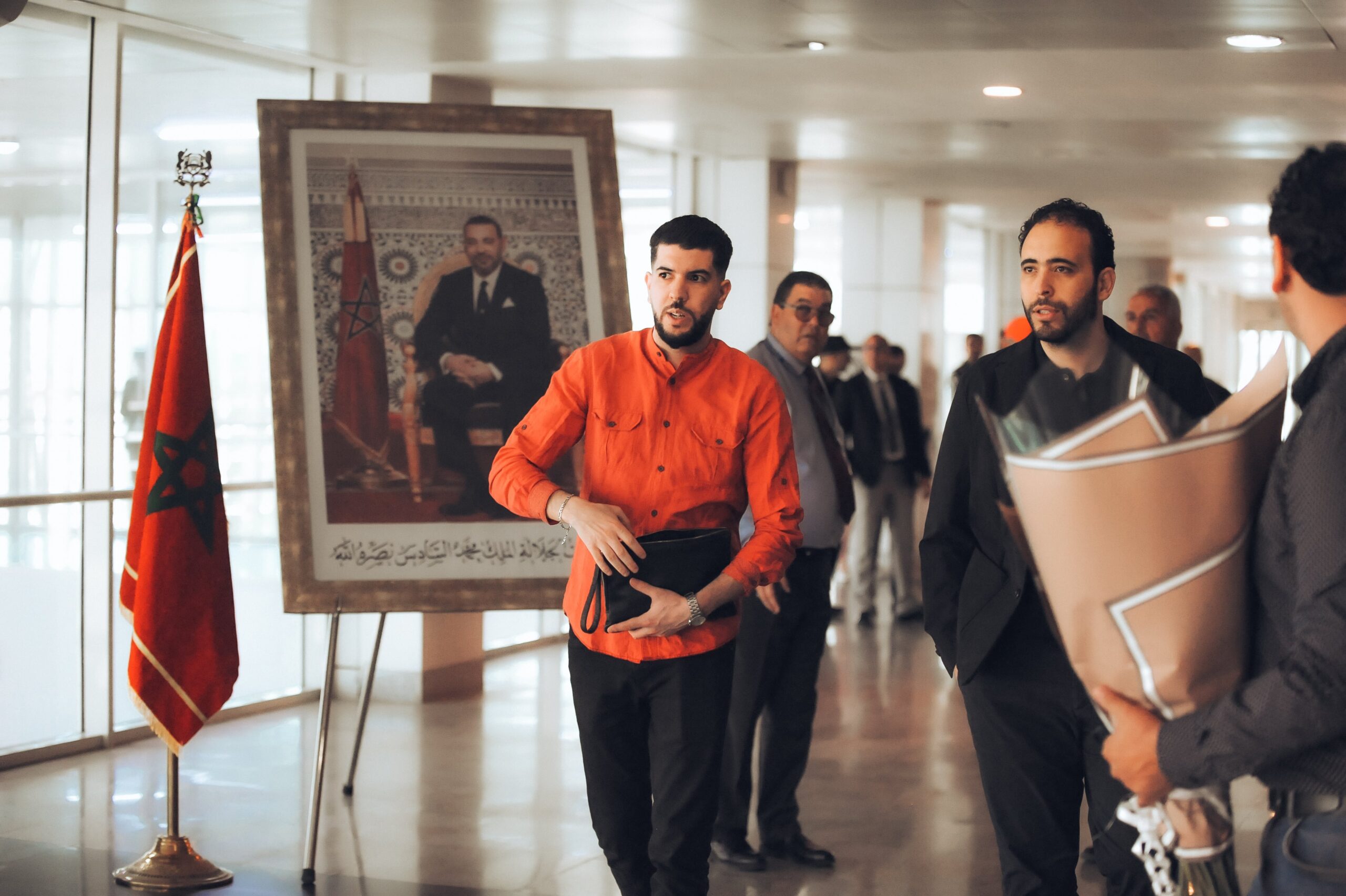 على طريقة التقاليد المغربية.. جامعة لقجع ونهضة بركان تستقبلان بعثة الزمالك المصري بمطار وجدة أنجاد (صور) 2 بعثة الزمالك المصري