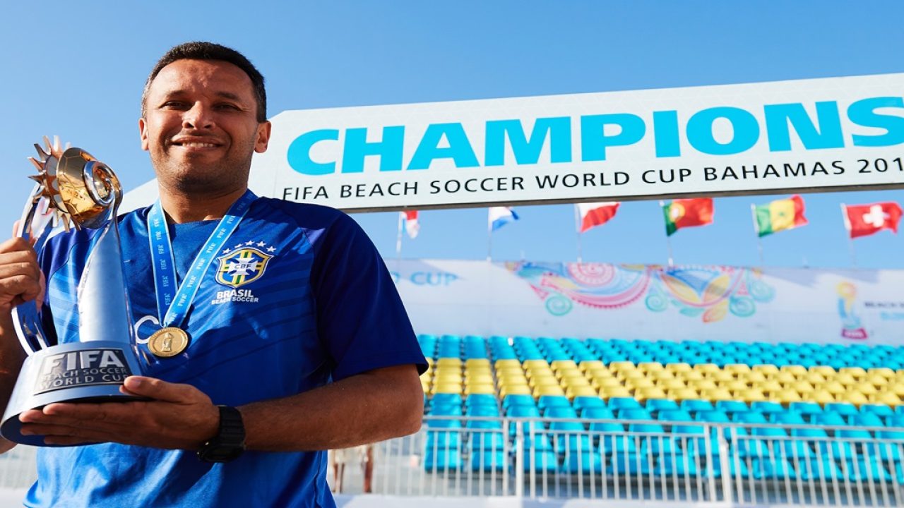تعيين البرازيلي جيلبيرطو دا كوسطا دو سوزا مدربا جديدا للمنتخب الوطني لكرة القدم الشاطئية 1 المدرب البرازيلي جيلبيرطو دا كوسطا دو سوزا