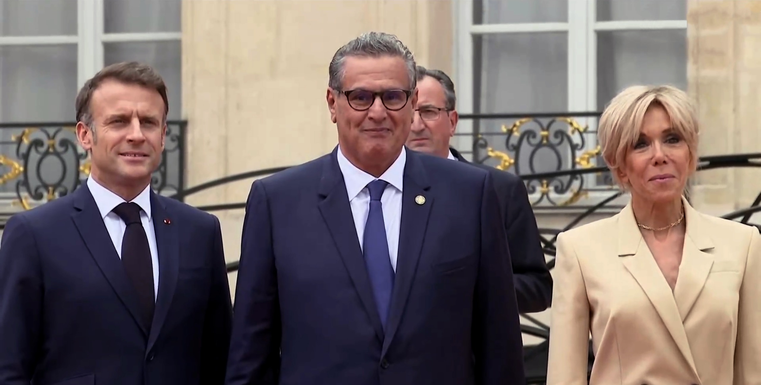 أولمبياد باريس 2024.. عزيز أخنوش يحضر حفل استقبال أقامه الرئيس الفرنسي والسيدة بريجيت ماكرون بمناسبة 1 عزيز أخنوش