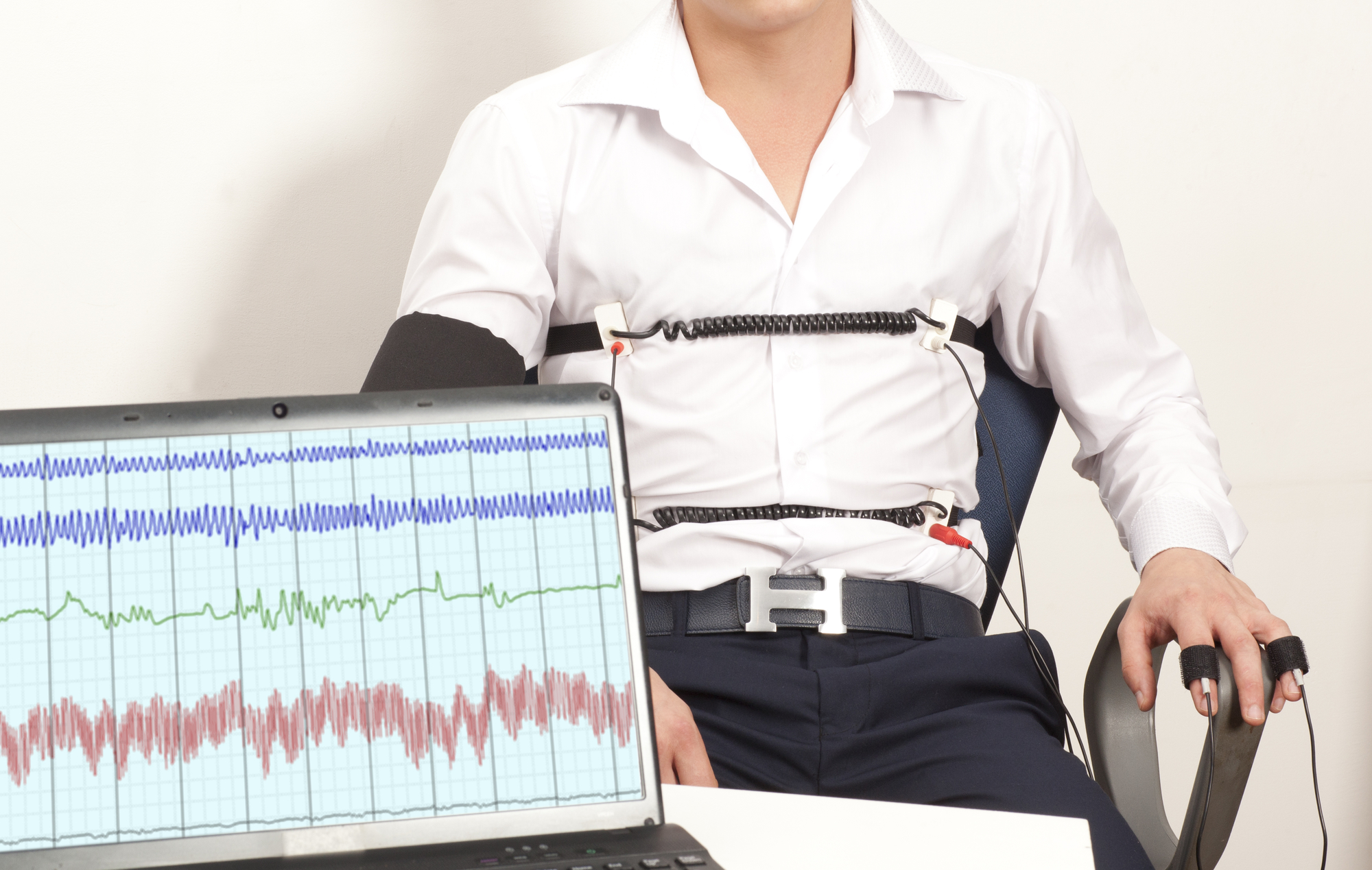 دراسة: أنظمة كشف الكذب بالذكاء الاصطناعي "أكفأ من البشر" 1 polygraphe