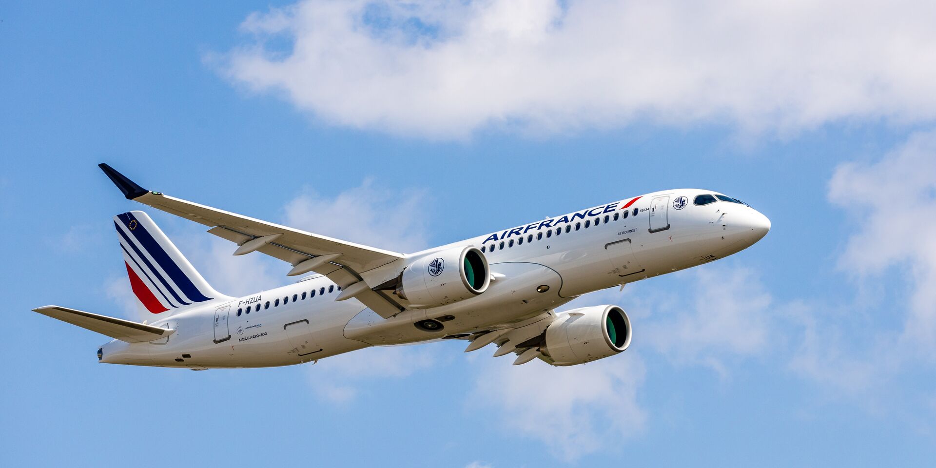 تمديد تعليق الرحلات الجوية من باريس إلى بيروت بسبب الوضع الأمني بلبنان 1 Air France et Transavia