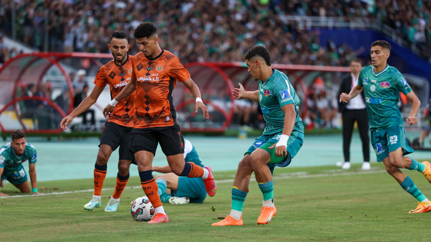 البطولة الاحترافية.. نهضة بركان يفوز على مضيفه الرجاء الرياضي (1-0) 1 renaissance de berkane 1