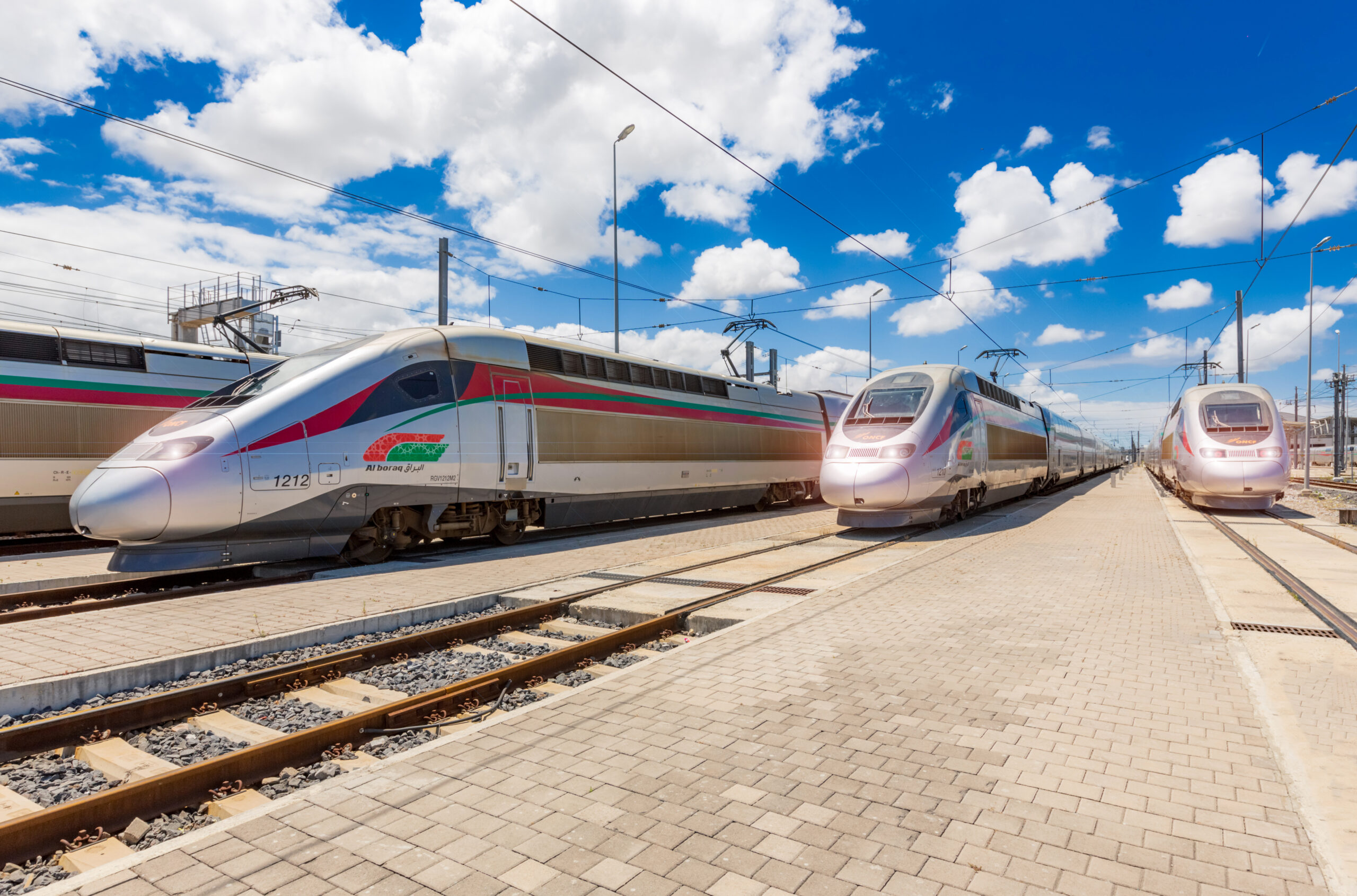 صحيفة لو فيغارو الفرنسية تشيد بالمزايا المتعددة للسفر بالقطار في المغرب 1 train scaled