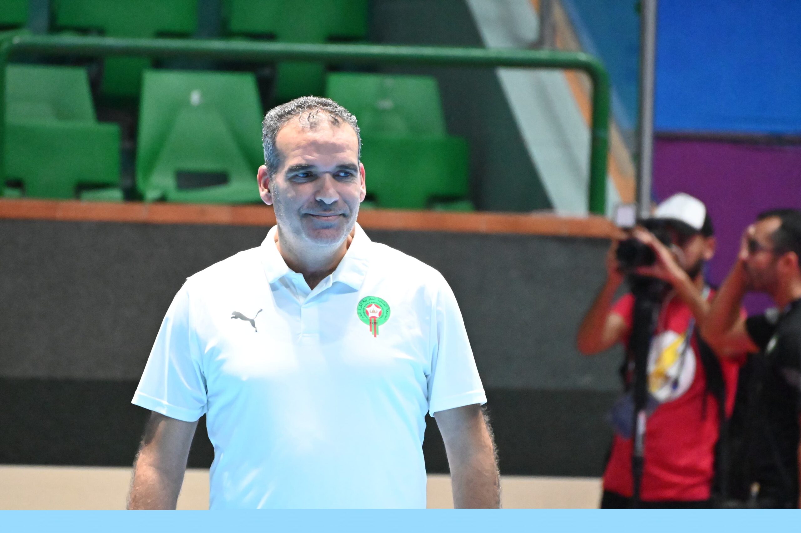 هشام الدكيك: المنتخب الوطني المغربي يؤكد مكانته ضمن النخبة العالمية خلال نهائيات كأس العالم للفوتصال 2024 1 هشام الدكيك scaled