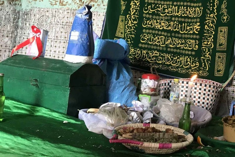 بتنغير.. الشرطة القضائية توقف “راقيًا” بتهمة الشعوذة وابتزاز النساء 1 sorcelerie