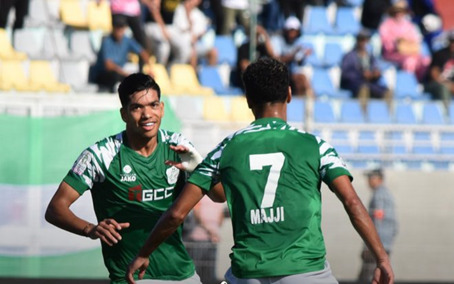 الدفاع الحسني الجديدي يتغلب على مضيفه شباب المحمدية (4-1) 1 Difaa Hassani El Jadidi