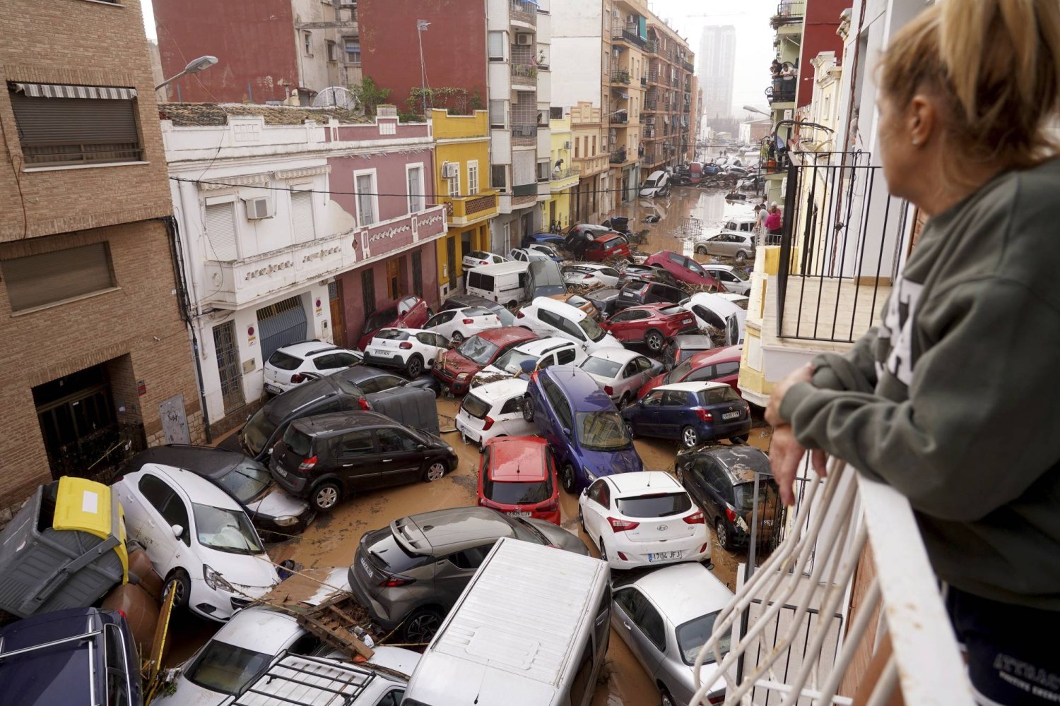 ارتفاع حصيلة ضحايا فيضانات إسبانيا إلى نحو 227 شخص 1 inondations Espagne 1