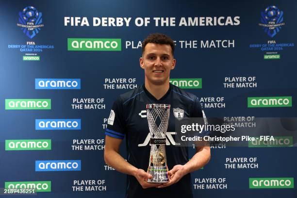 أسامة الإدريسي أفضل لاعب في مباراة ربع نهائي كأس القارات 2 ossama idrissi