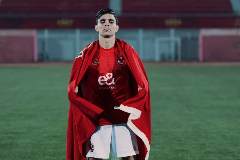 نادي الأهلي المصري يعلن تعاقده مع اللاعب أشرف بن شرقي 1 أشرف بن شرقي