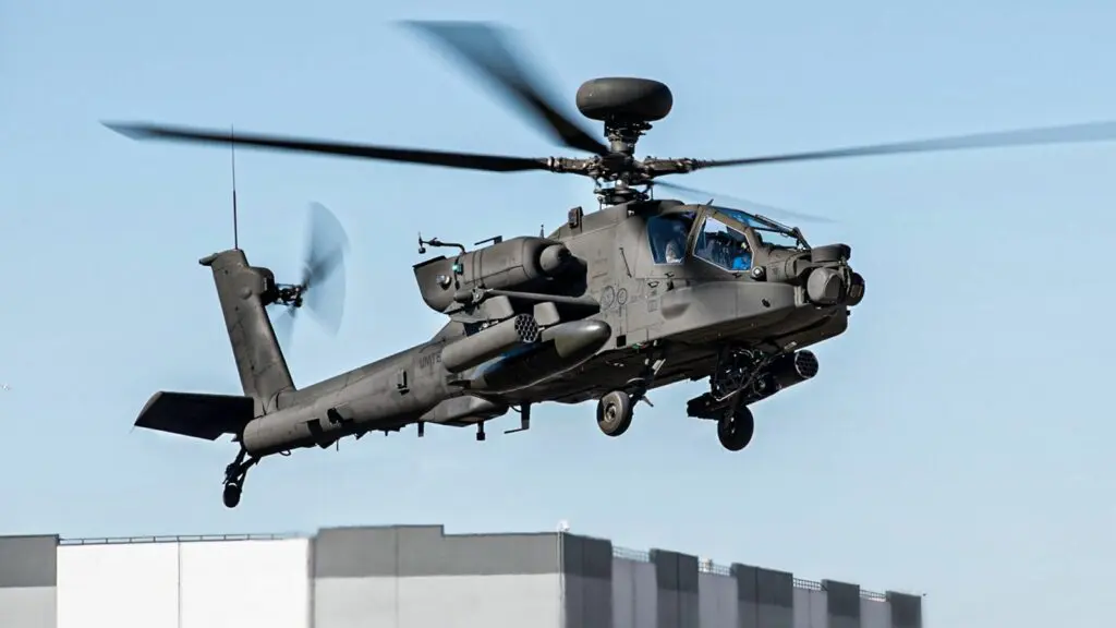 لاراثون الاسبانية: المغرب حصل على النسخة الأكثر تطورا من طائرات الأباتشي AH-64E لتعزيز قدراته العسكرية 1 AH 64E