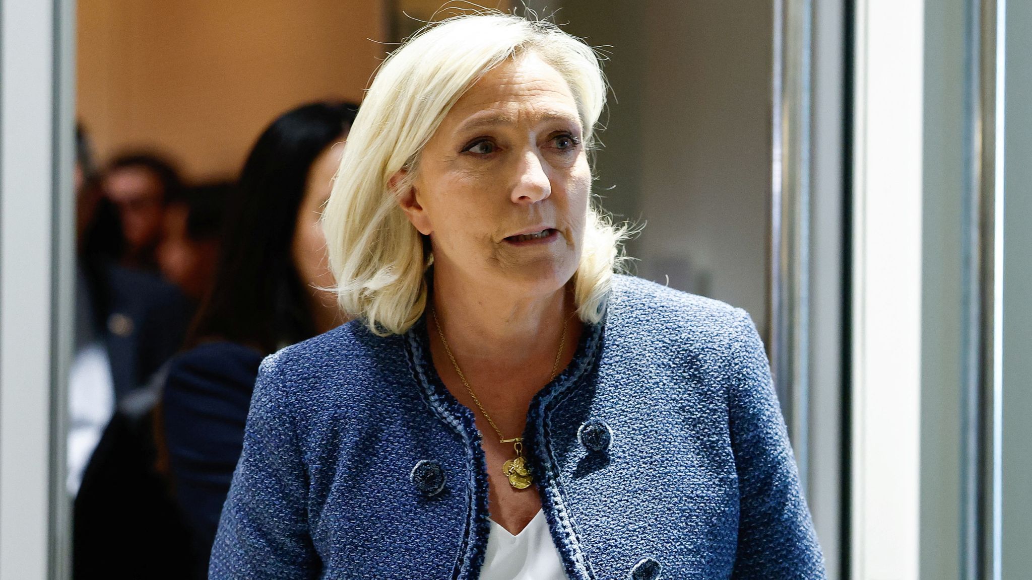 القضاء الفرنسي يدين مارين لوبان بالسجن 4 سنوات بتهمة اختلاس أموال عامة 1 marine le pen