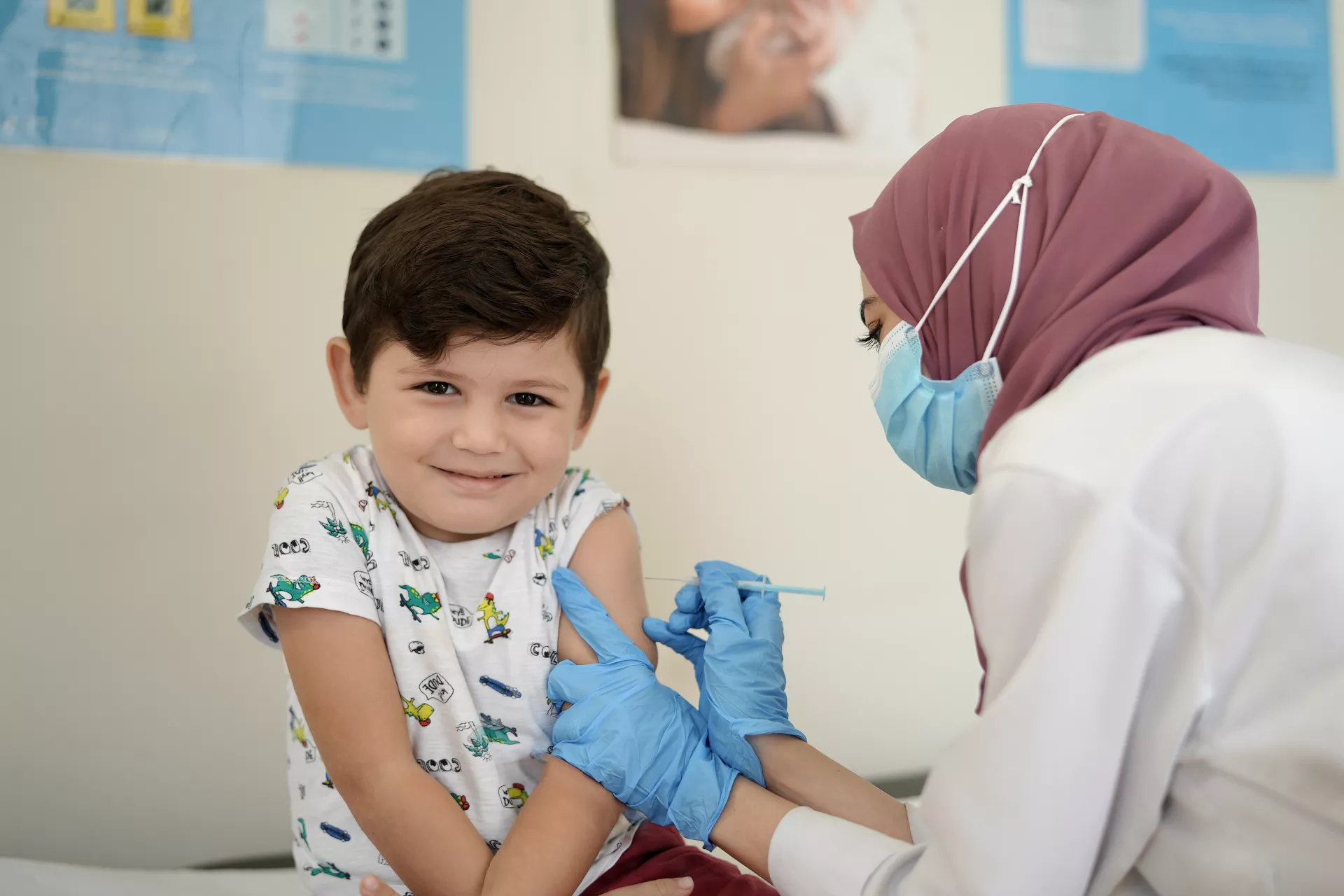 المغرب يحتفل بالأسبوع العالمي للتلقيح تحت شعار " أطفالنا كانبغيوهم، بالتلقيح نحميوهم" 1 vaccination enfants