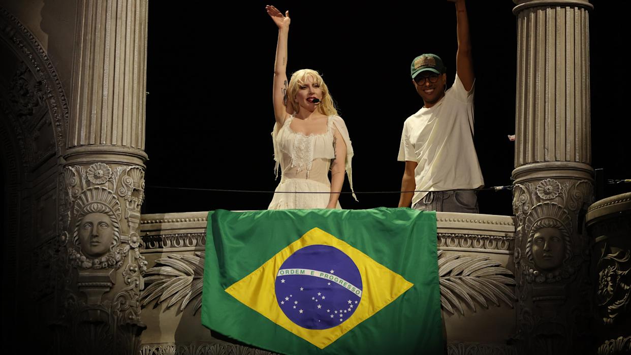الشرطة البرازيلية تعلن إفشال مخطط تفجيري استهدف حفل الفنانة “ليدي غاغا” 4 Lady gaga %D9%84%D9%8A%D8%AF%D9%8A %D8%BA%D8%A7%D8%BA%D8%A7