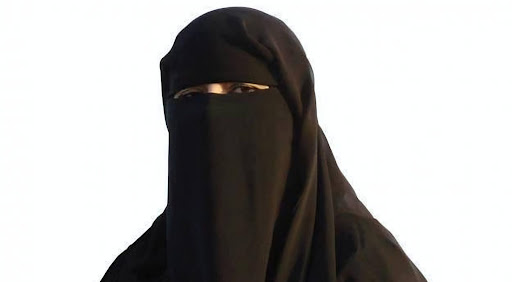 منقبة